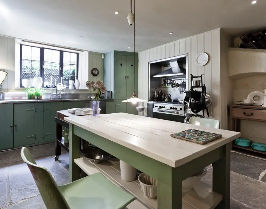 AccorHotels acquires onefinestay for £117m