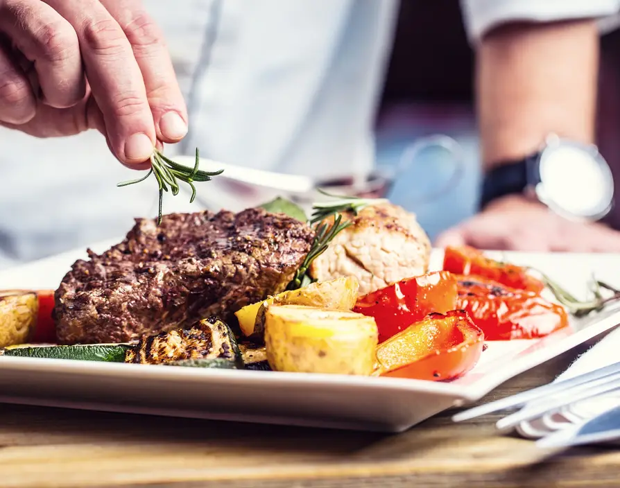 Meal-kit startups eat up supermarket and restaurant profits