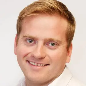 Dr Julian Nesbitt