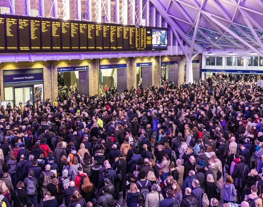 Agency workers to be allowed to fill in for striking staff in new law change