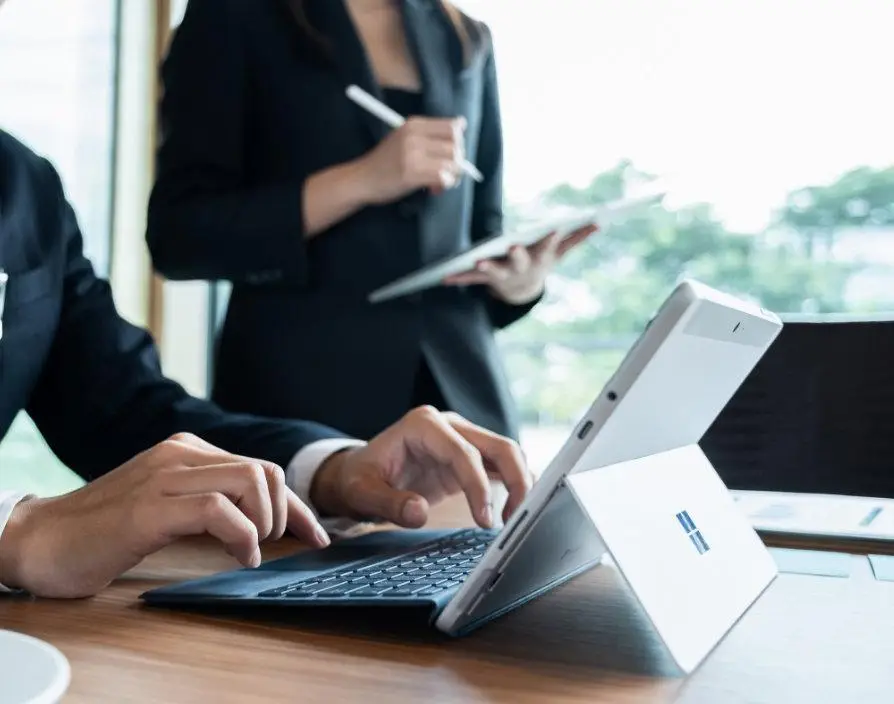 Benefits of equipping employees with premium devices for work – and life