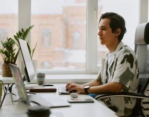 Gen Z is increasingly disengaged at work, often opting to “quiet quit”. To combat this, employers must ditch the cookie-cutter approach to learning and development.