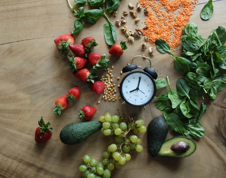 Have you considered how the timing of your first meal can set the stage for an optimised day of decision-making and leadership?