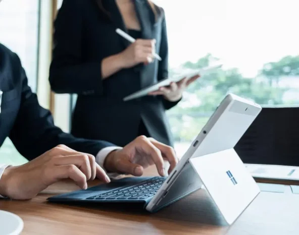 Benefits of equipping employees with premium devices for work – and life