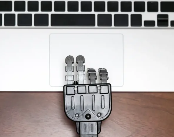 In the loop: May moves to reassure VCs and automation is eating up jobs