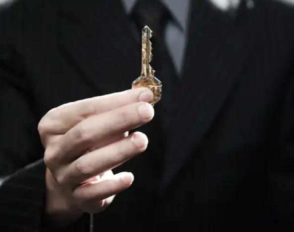 No signs of change as businesses continue to hoard cash