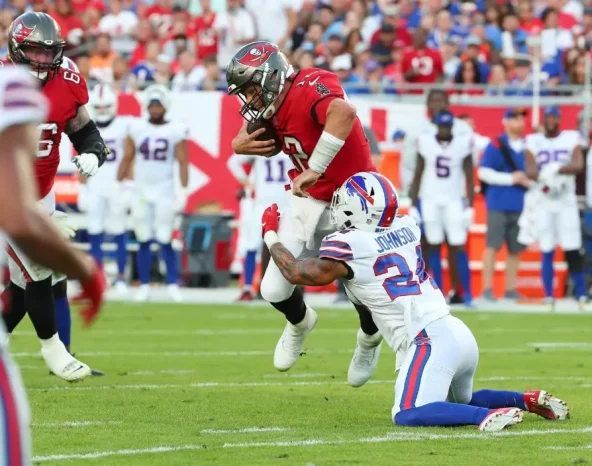 Having followed the NFL since I was 8 with the famous quarterbacks like Tom Brady, Dan Marino and Joe Montana and how quick decisions can be the difference between winning and losing games.