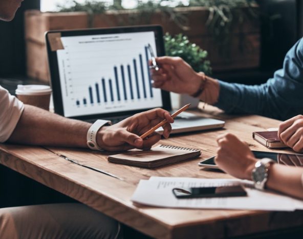 Discover why a business sale valuation is only the starting point and how deal structure, earnouts, debt and deferred payments affect the final outcome.