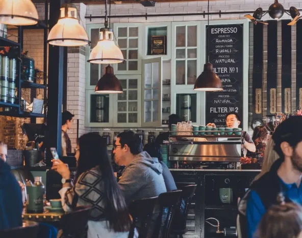 While this model empowers workers to work flexibly and choose when and where they work, it also creates challenges for employers, especially around compliance, training, and insurance.